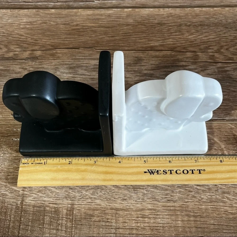 Pair of Ceramic Elephant Bookends Nursery Modern Contemporary‎ Black and White